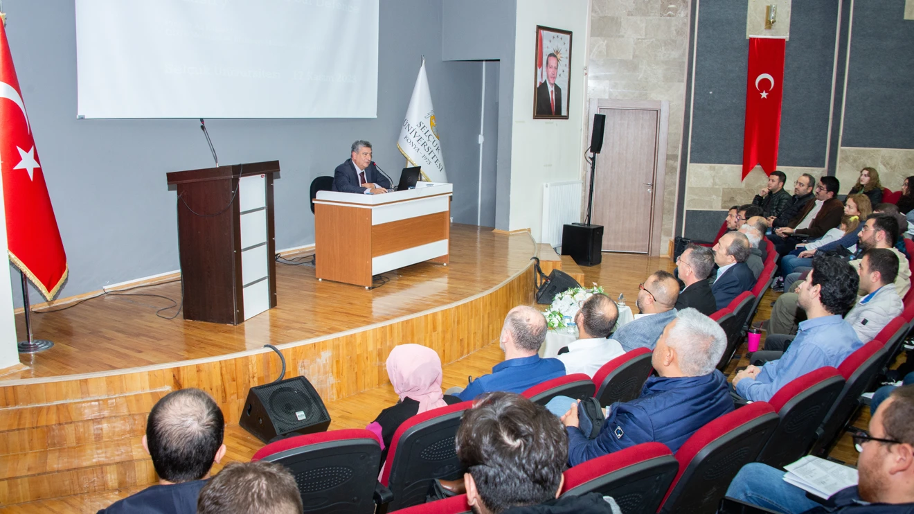 Selçuk Üniversitesinde savunma sanayinde görünmezlik konusu ve malzeme bilimi anlatıldı